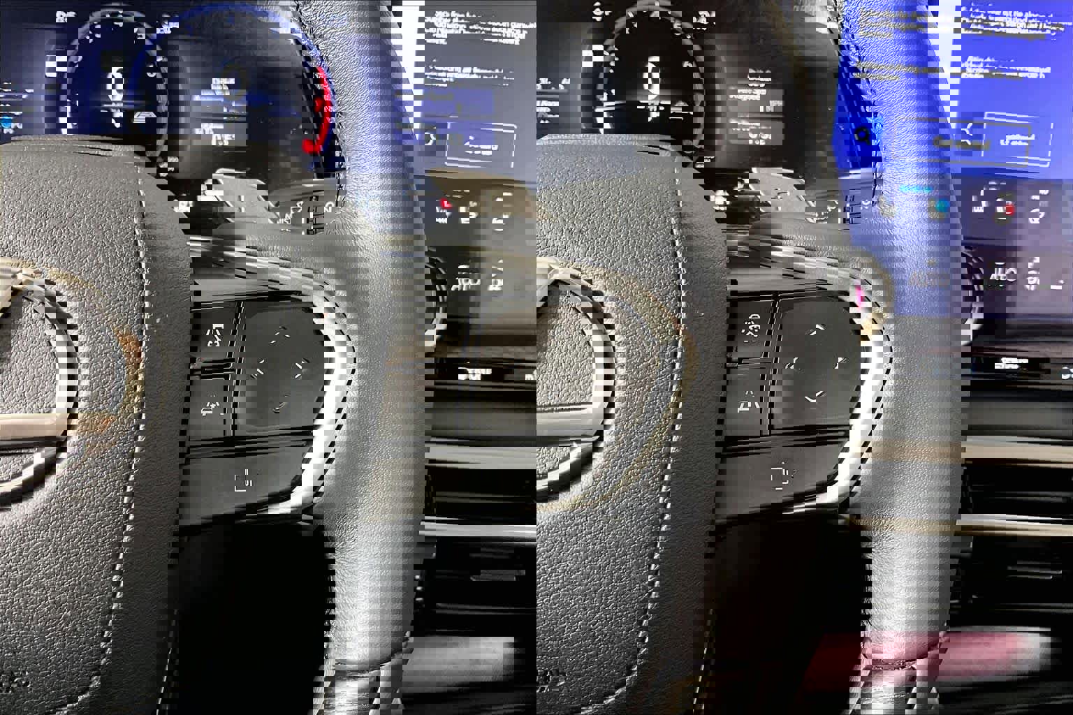 Used 2025 Lexus RX 350 Premium Plus image 24