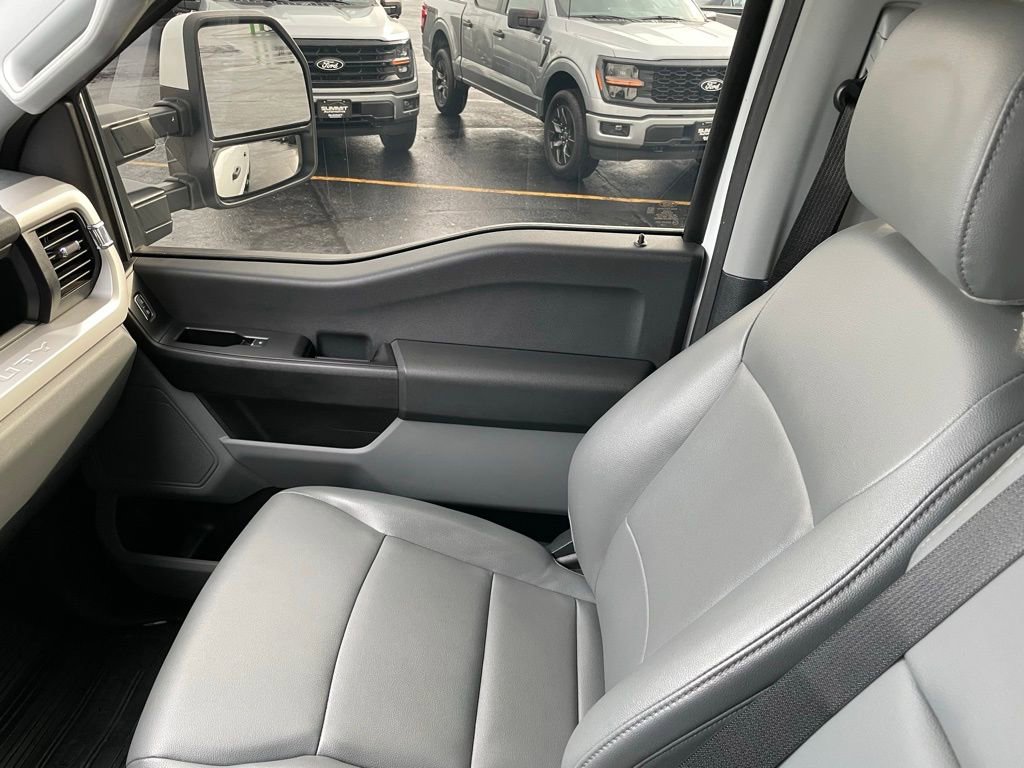 Used 2023 Ford F250 XL w/ FX4 Off-Road Package image 21