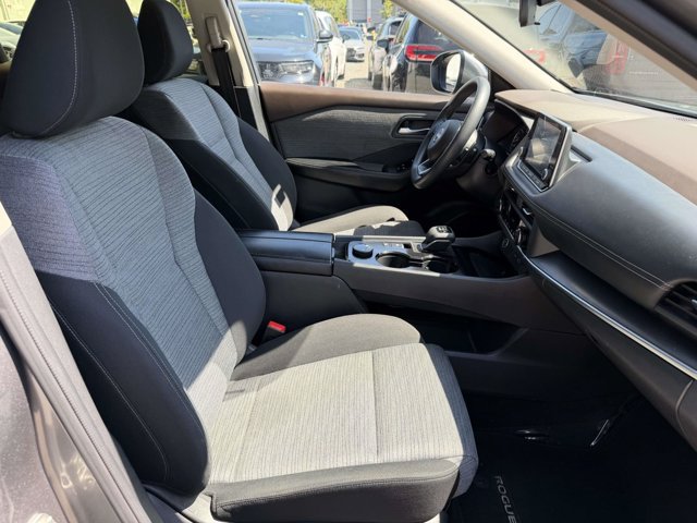 Used 2023 Nissan Rogue SV AWD/4WD image 12