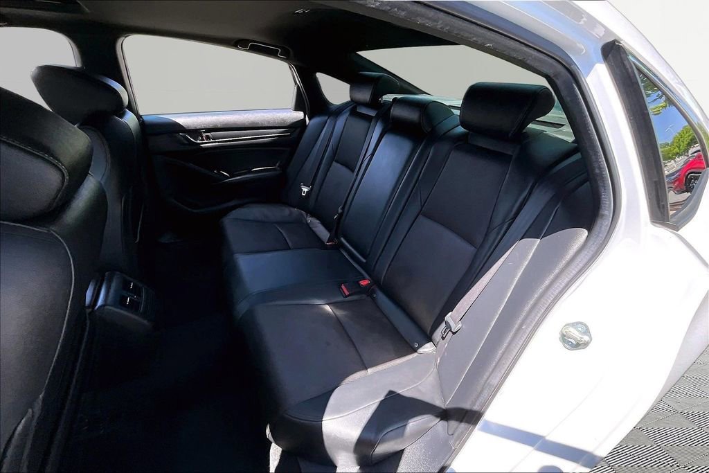 Used 2020 Honda Accord Sport image 17