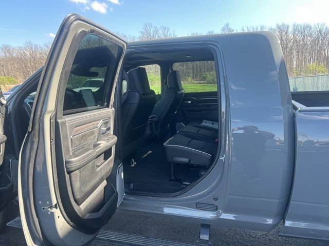 New 2026 RAM 2500 Laramie AWD/4WD image 39