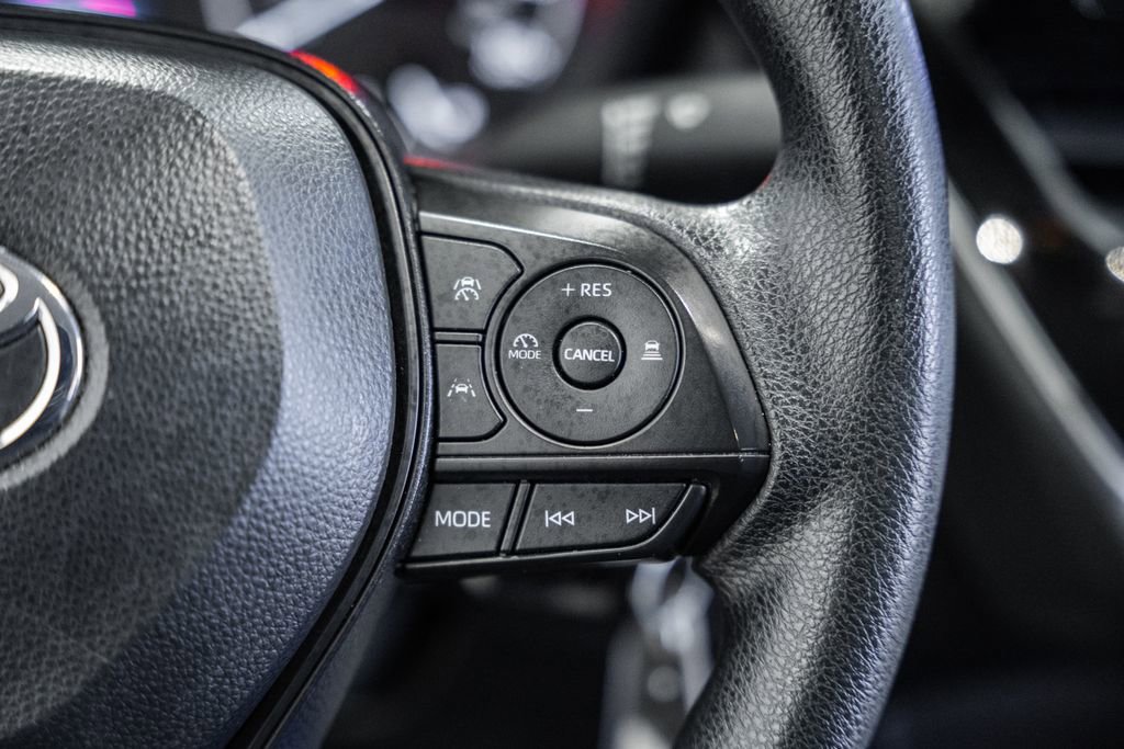 Used 2024 Toyota Corolla LE image 21