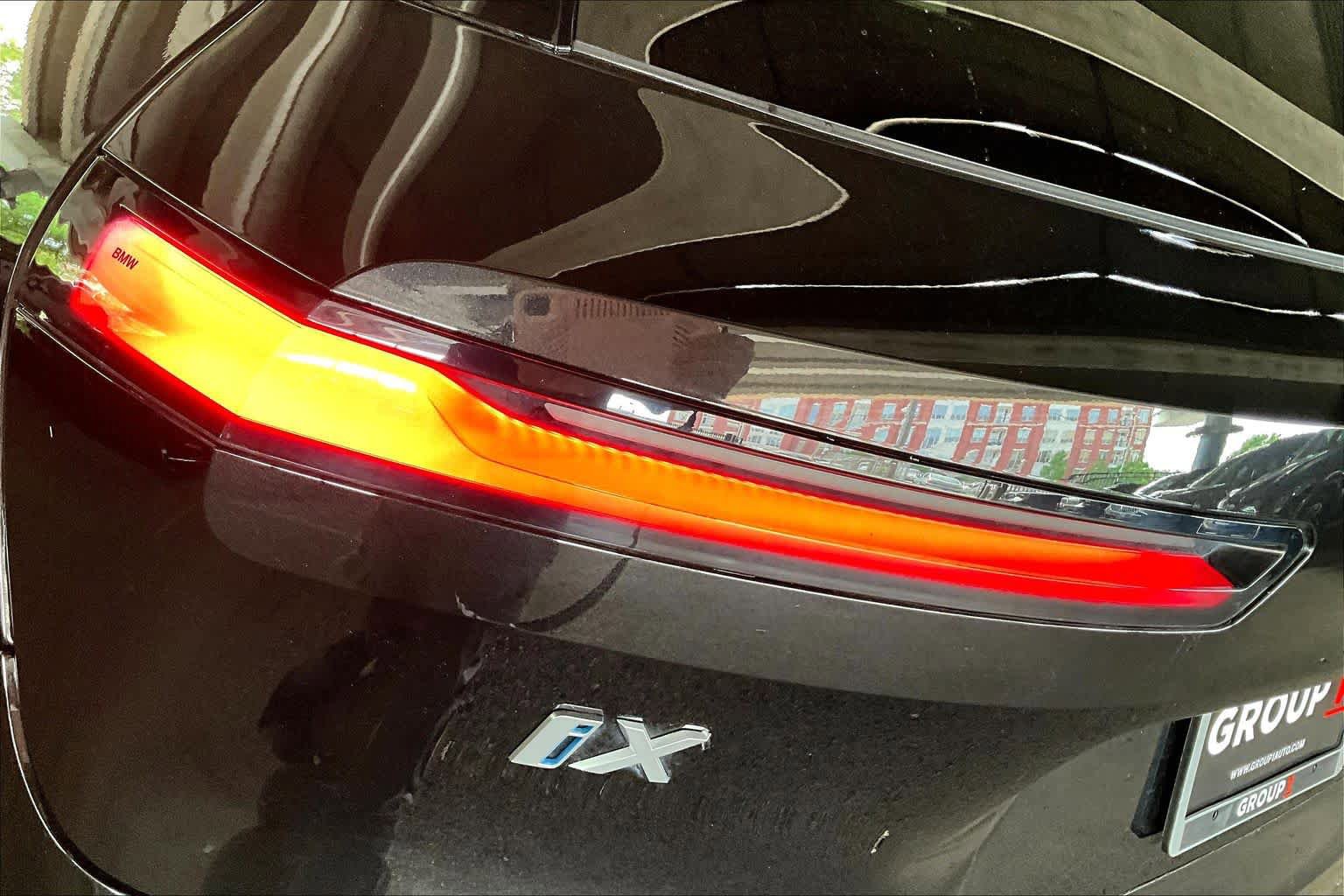 Used 2024 BMW iX xDrive50 w/ Premium Package AWD/4WD image 28