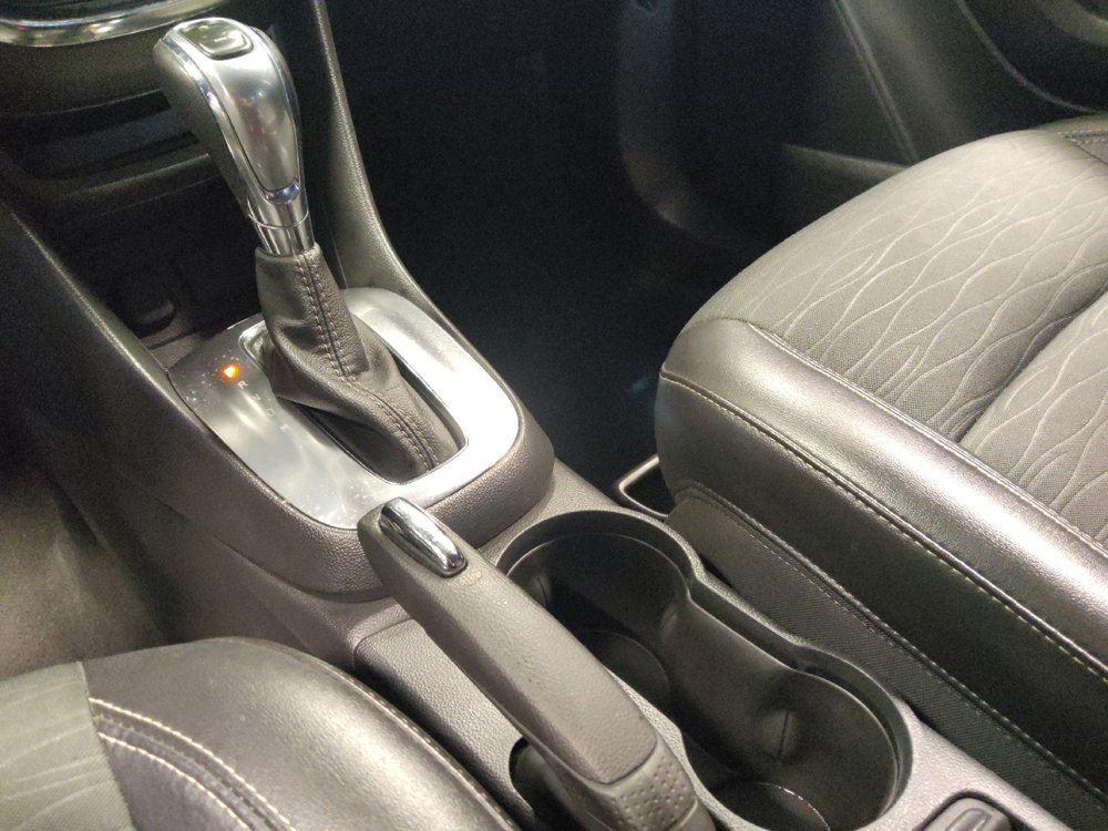 Used 2015 Buick Encore Convenience FWD image 26