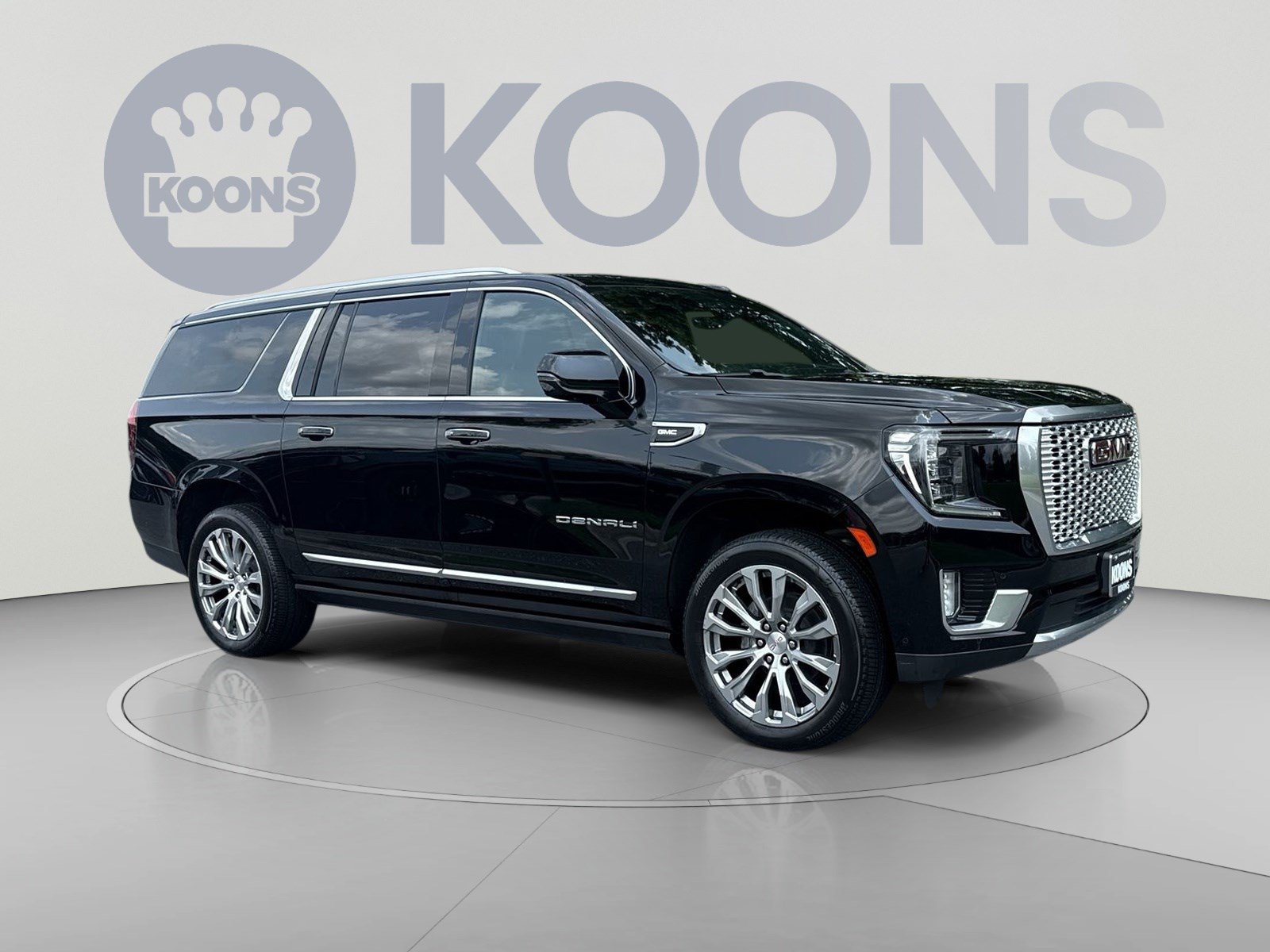 Used 2024 GMC Yukon XL Denali w/ Denali Reserve Package AWD/4WD image 10
