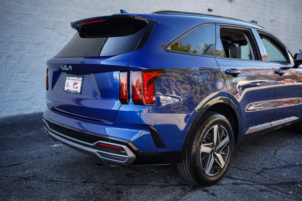 Used 2023 Kia Sorento EX image 11