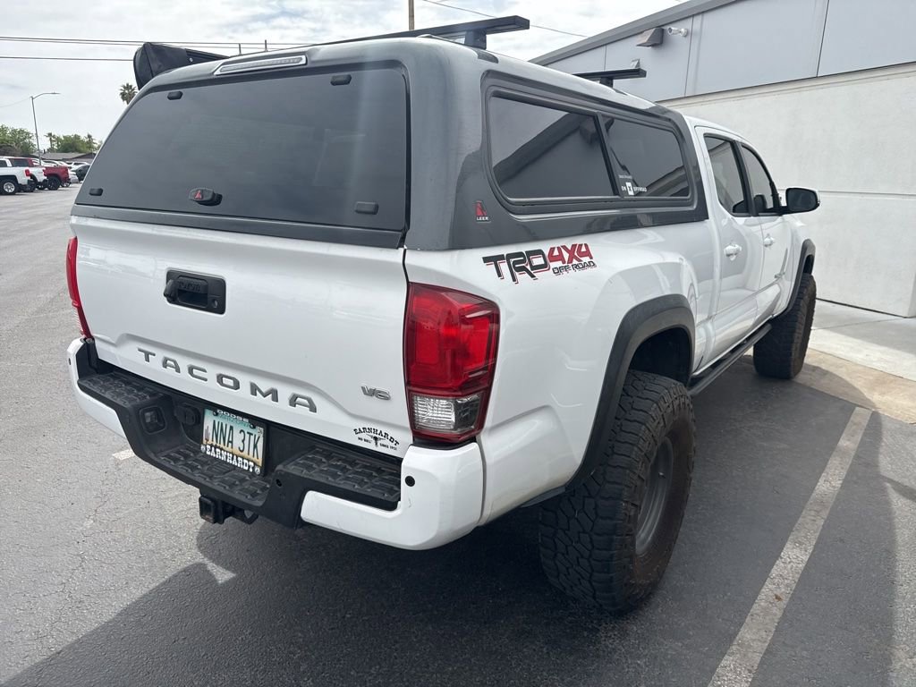 Used 2016 Toyota Tacoma TRD Off-Road AWD/4WD image 3