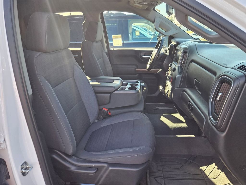 Used 2021 Chevrolet Silverado 1500 LT AWD/4WD image 29
