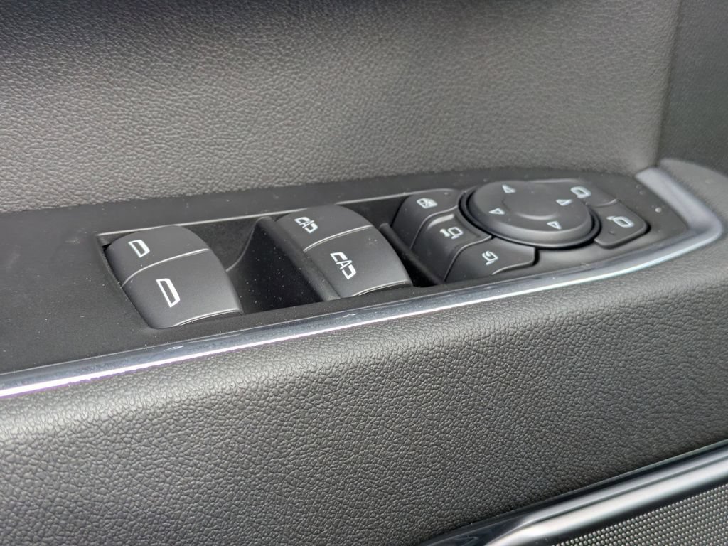New 2026 Chevrolet Silverado 2500 High Country w/ Midnight Edition AWD/4WD image 9