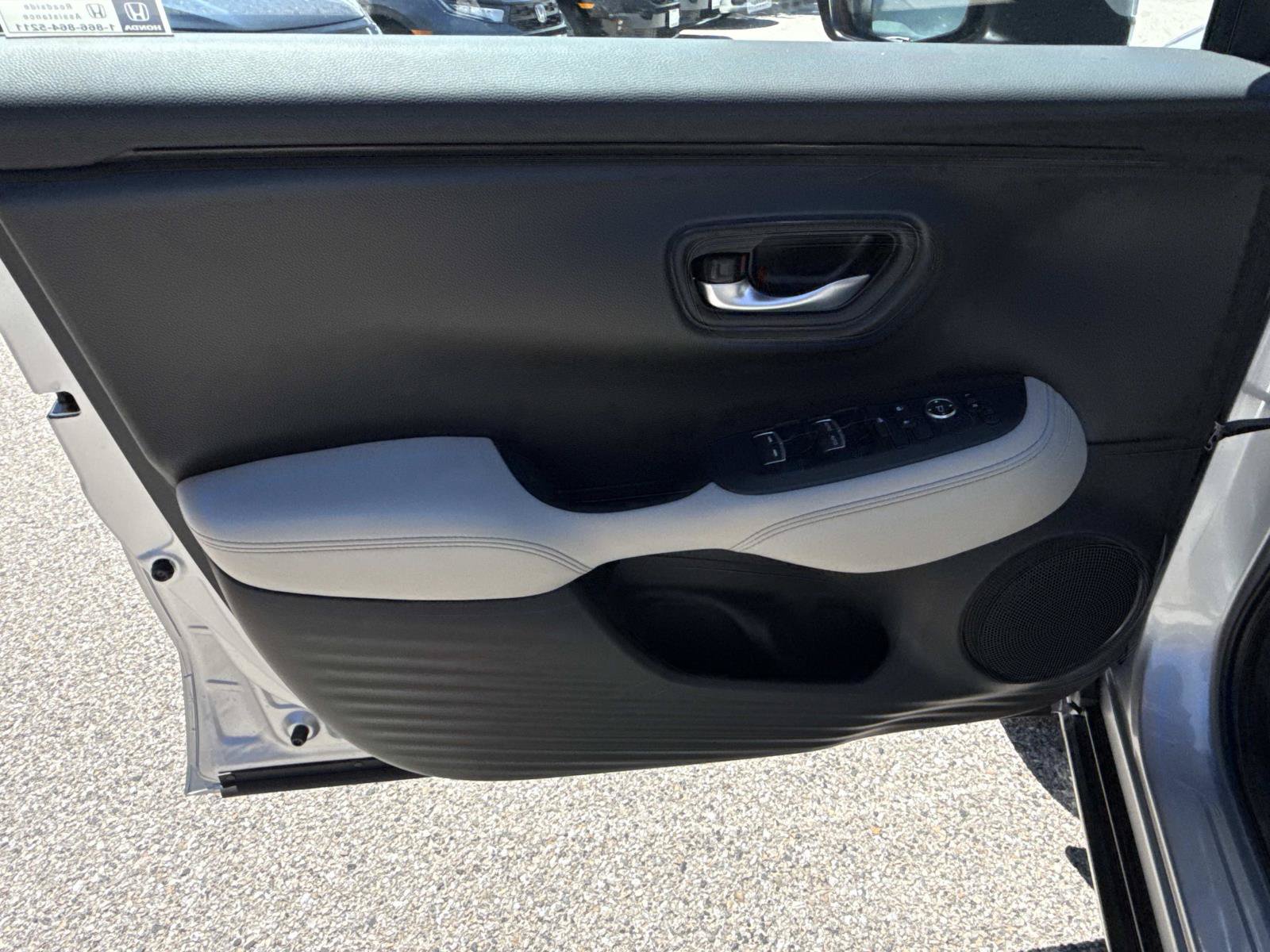 New 2027 Honda HR-V EX-L image 17