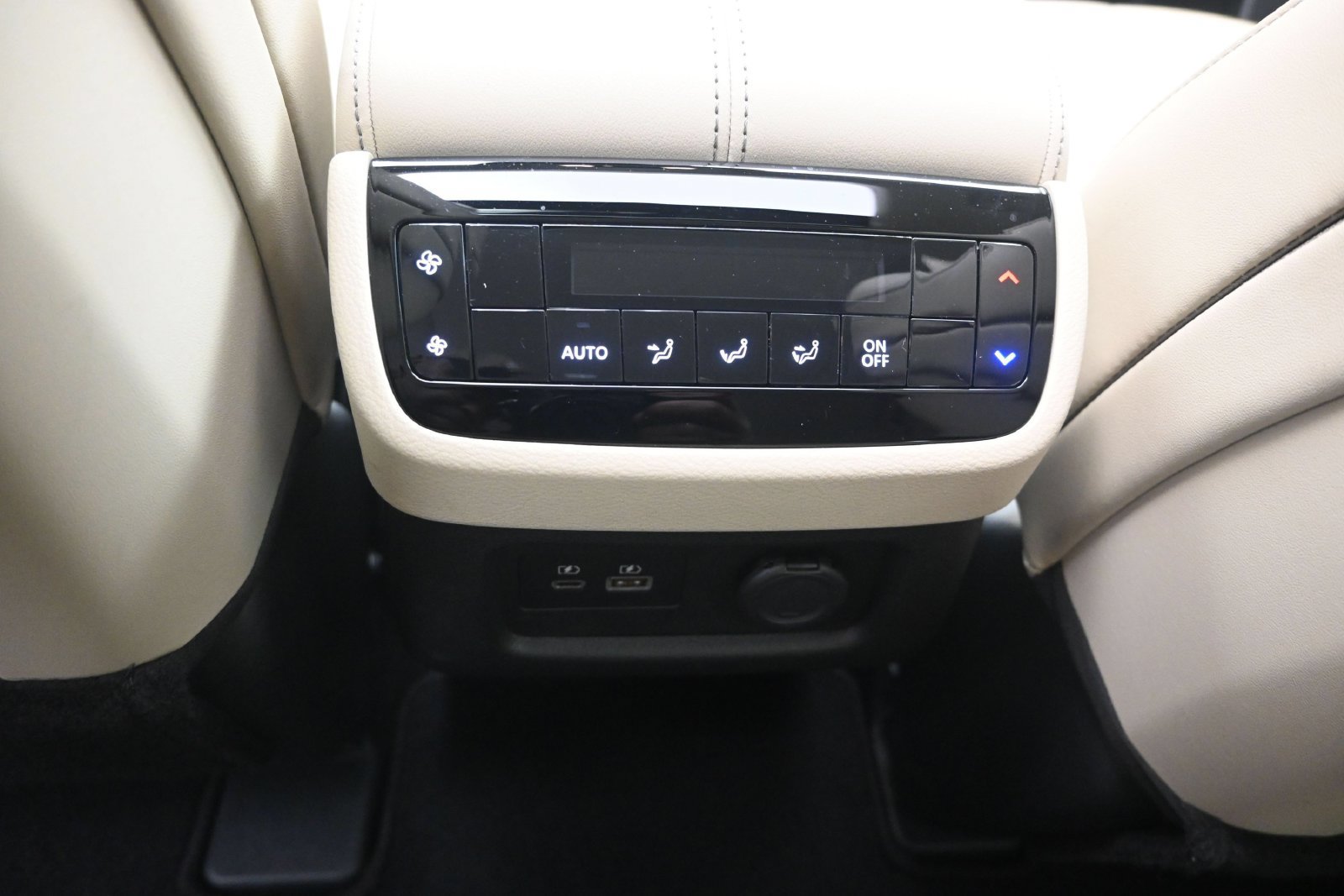 Used 2024 INFINITI QX60 Luxe FWD image 19