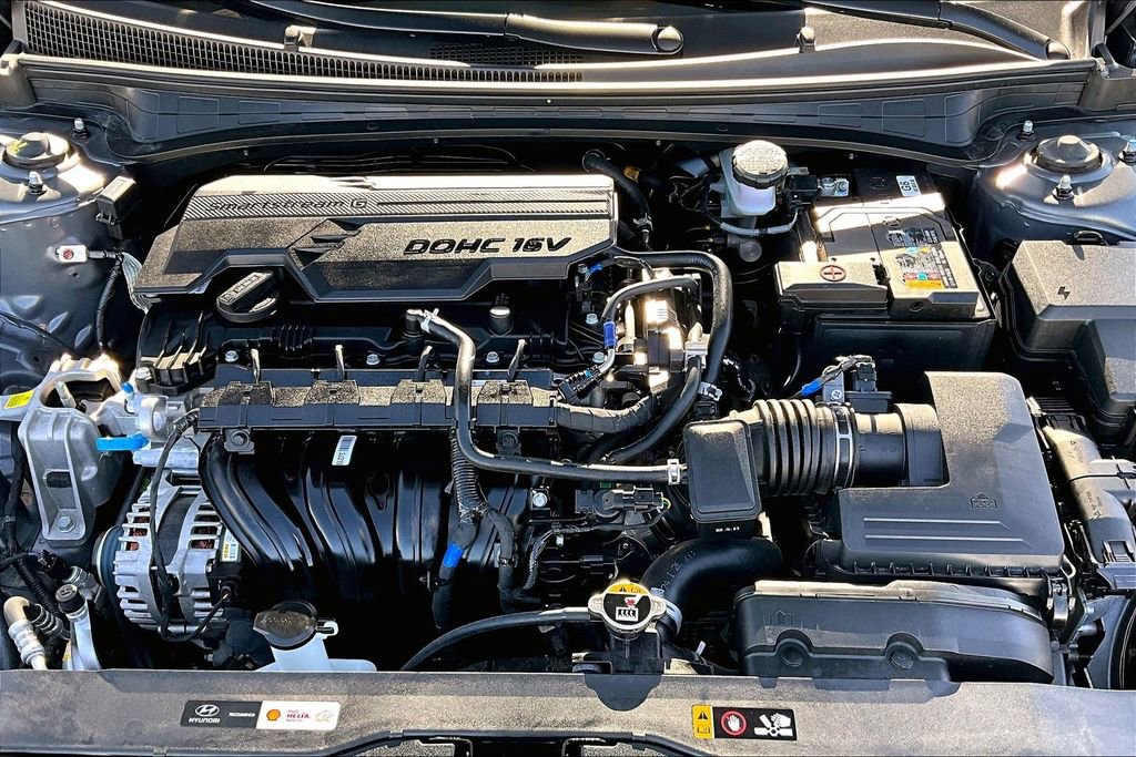 Used 2025 Hyundai Elantra SEL image 10