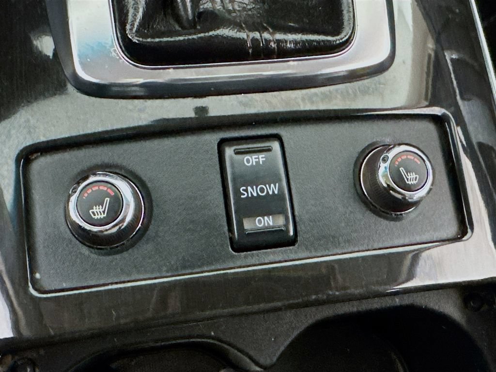 Used 2012 INFINITI FX35 AWD w/ Premium Pkg image 13
