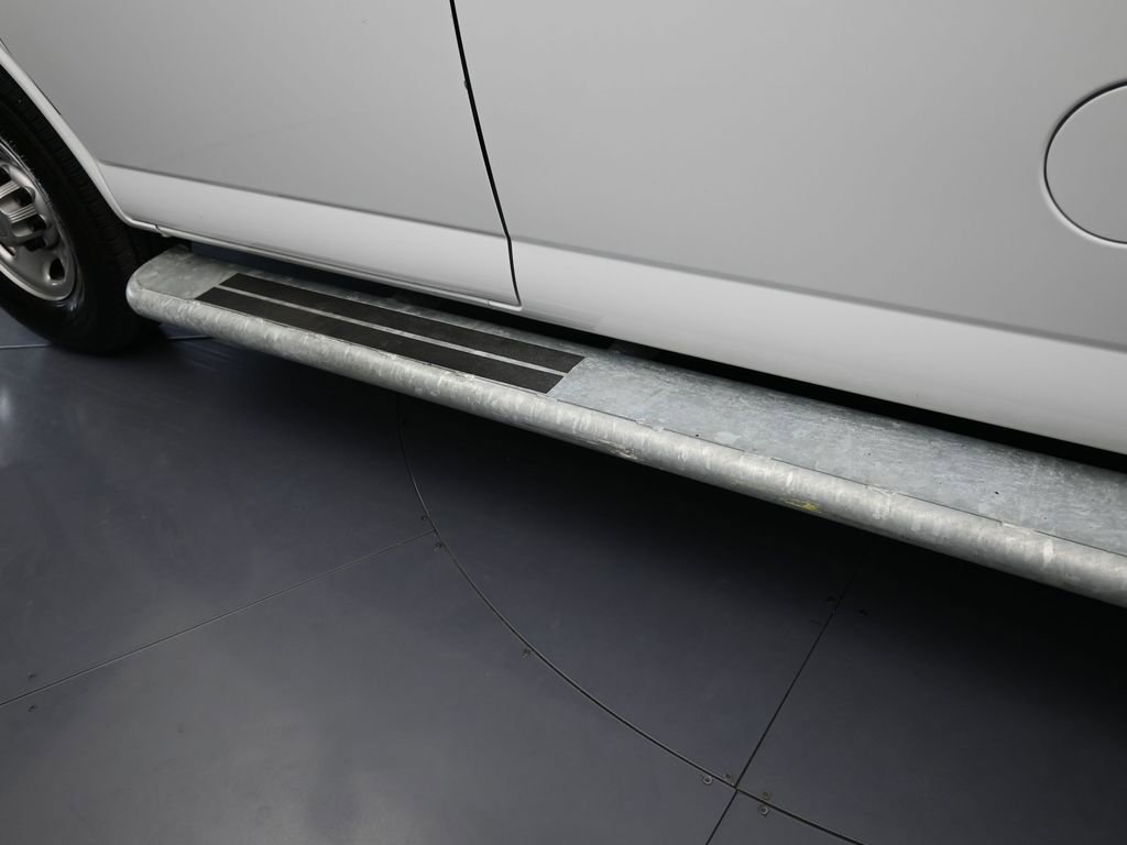 Used 2024 Chevrolet Express 2500 w/ Driver Convenience Package image 29