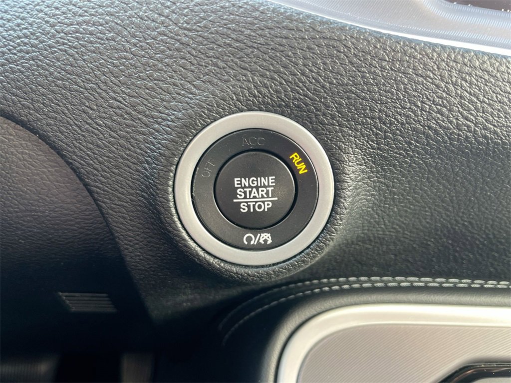 Used 2022 Dodge Challenger R/T Scat Pack w/ Scat Pack Stripe image 22