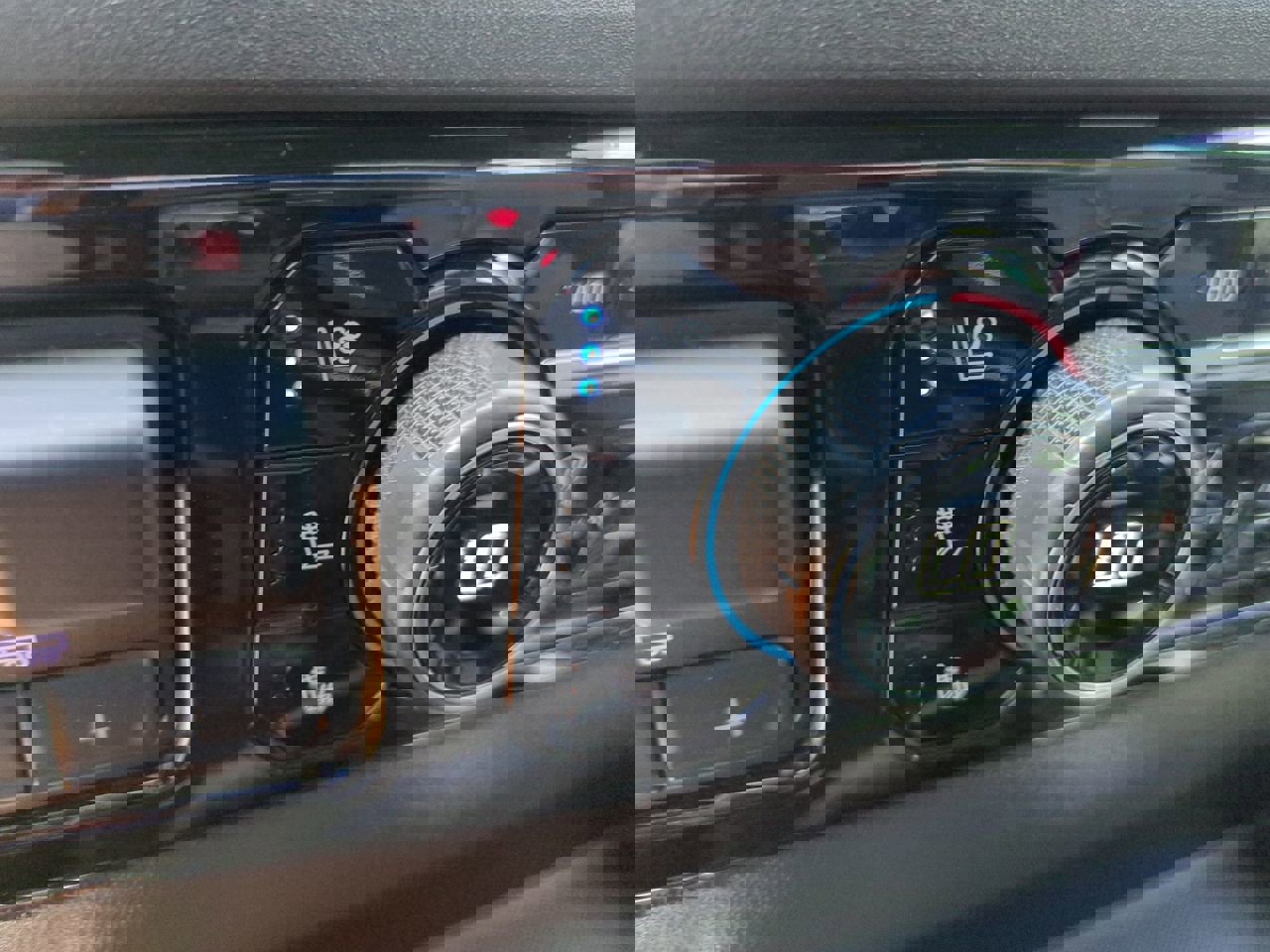 Used 2023 Chevrolet Silverado 1500 ZR2 image 23