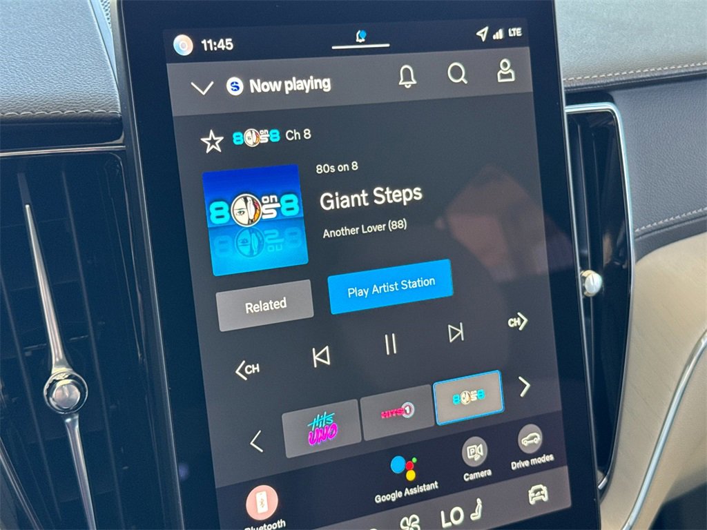 New 2026 Volvo XC60 B5 Ultra image 17