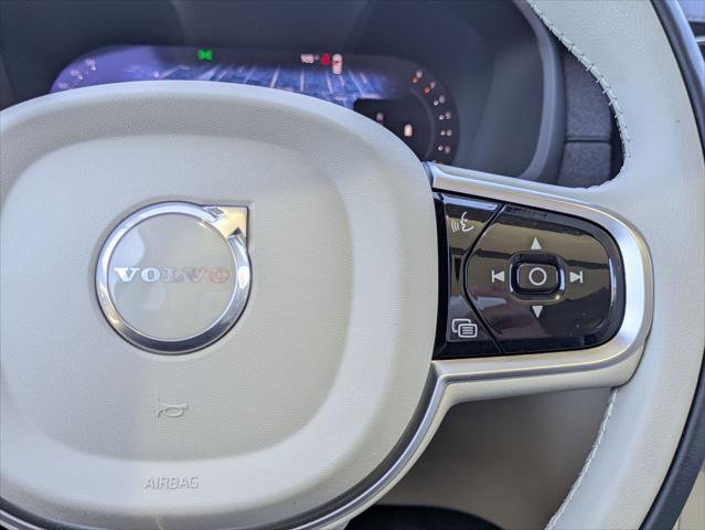 Used 2025 Volvo XC90 B6 Ultra w/ Lounge Package image 14