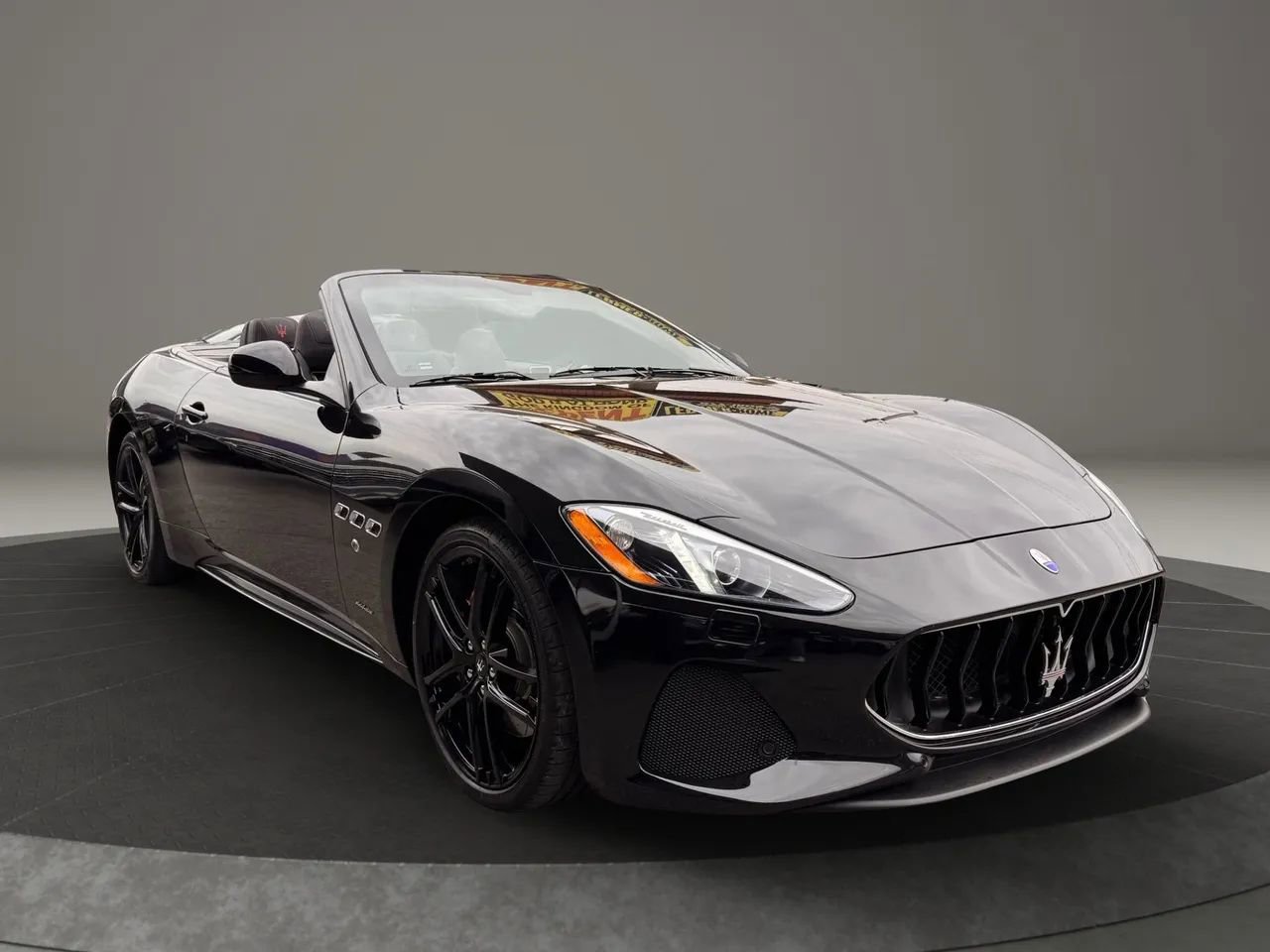 Used 2018 Maserati GranTurismo Sport image 4