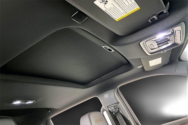 Used 2024 Chevrolet Silverado 1500 High Country w/ Technology Package image 27