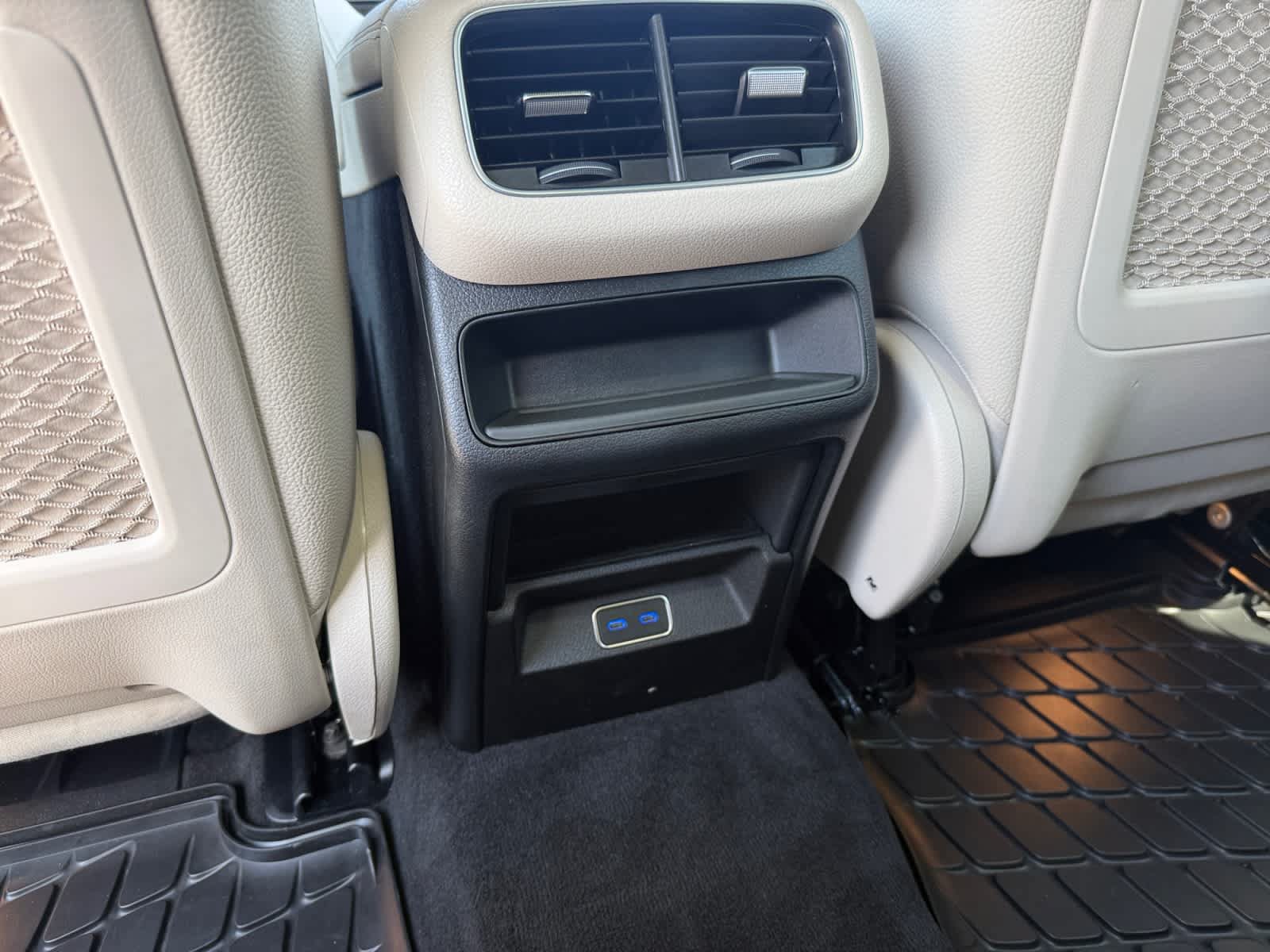 Certified 2024 Mercedes-Benz GLE 450e 4MATIC image 16