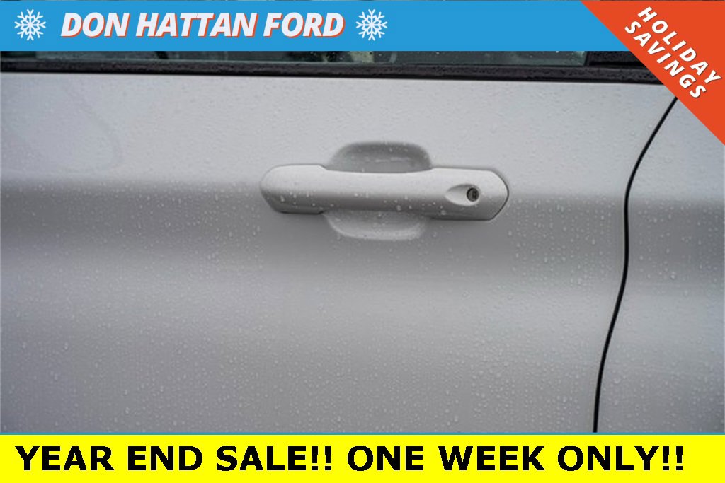 Used 2020 Ford Explorer XLT w/ Equipment Group 202A image 28