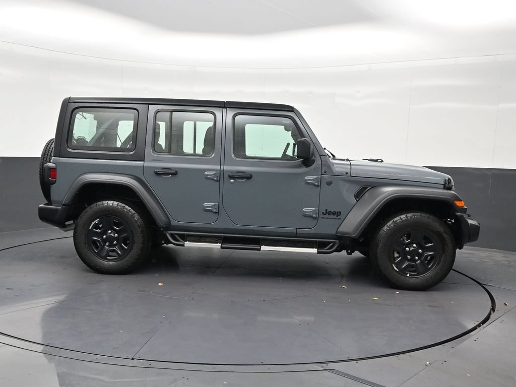 Used 2026 Jeep Wrangler Unlimited Sport AWD/4WD image 7