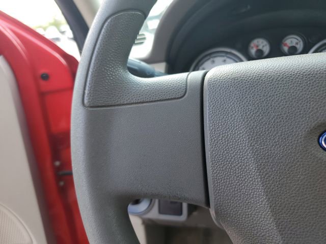 Used 2008 Ford Focus SE image 12