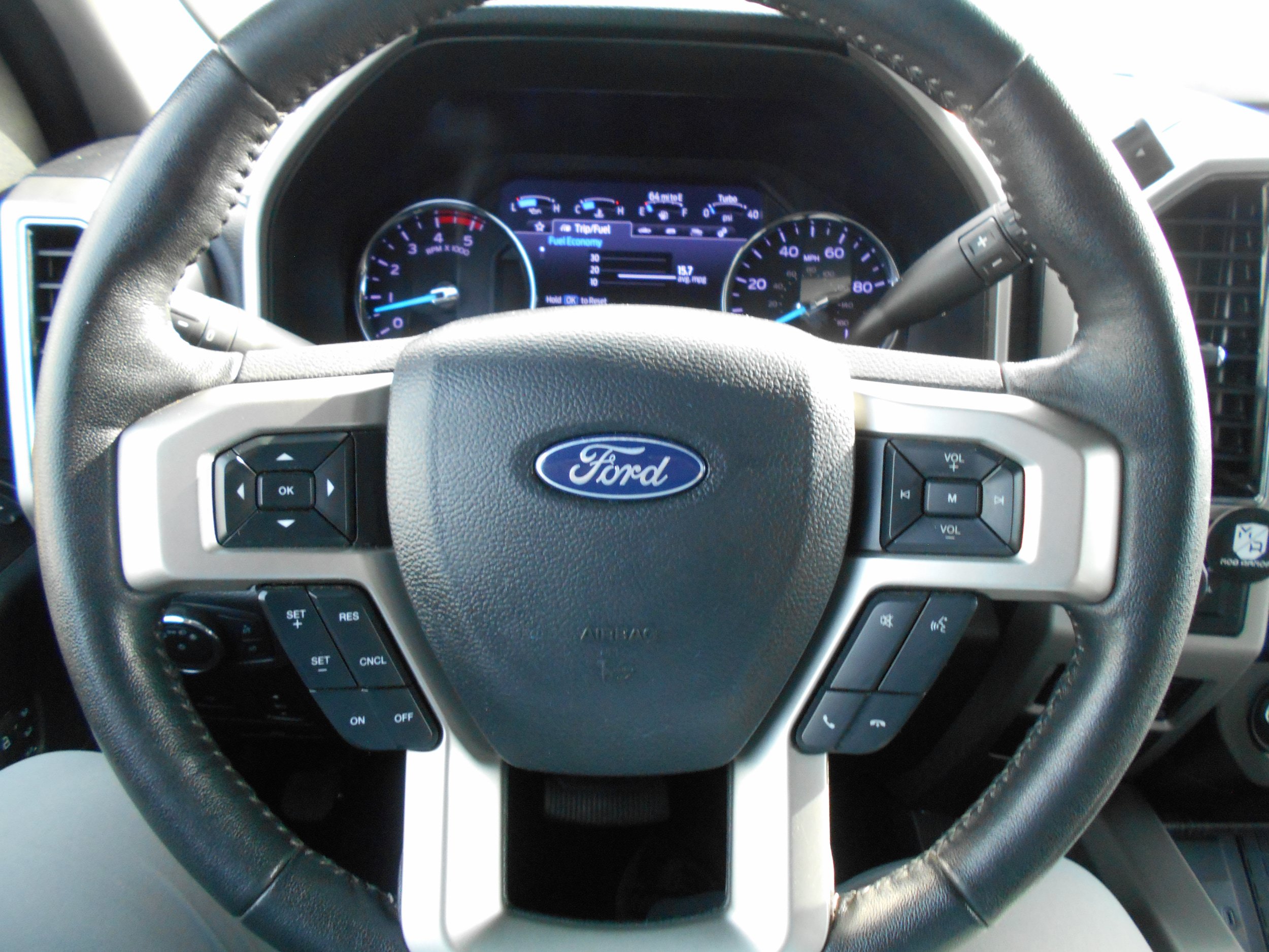 Certified 2020 Ford F350 Lariat w/ Lariat Ultimate Package AWD/4WD image 17