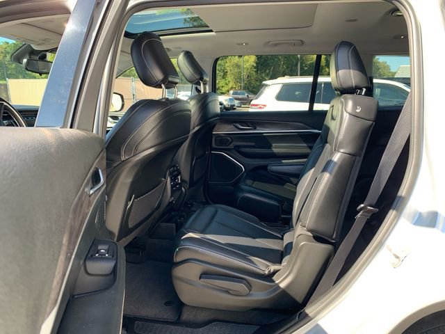 Used 2022 Jeep Grand Cherokee L Limited image 15