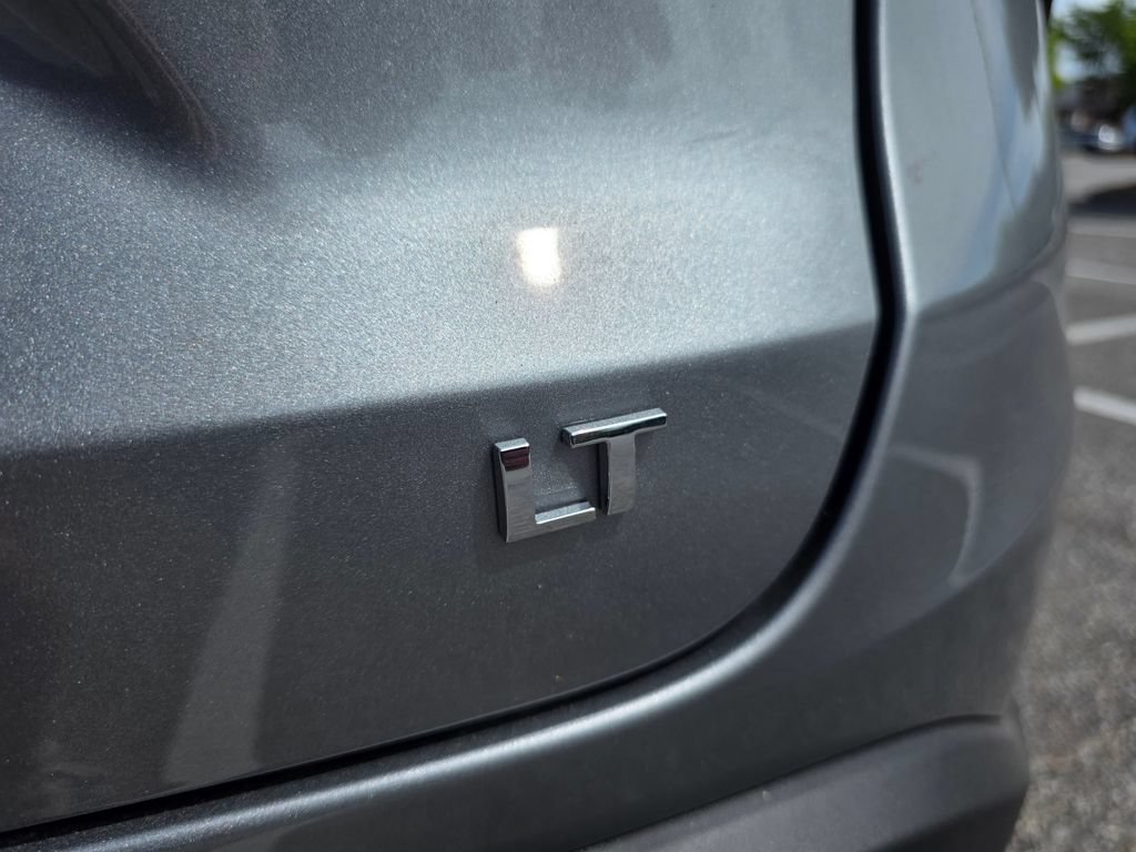 New 2026 Chevrolet Trax LT w/ Sunroof Package FWD image 23