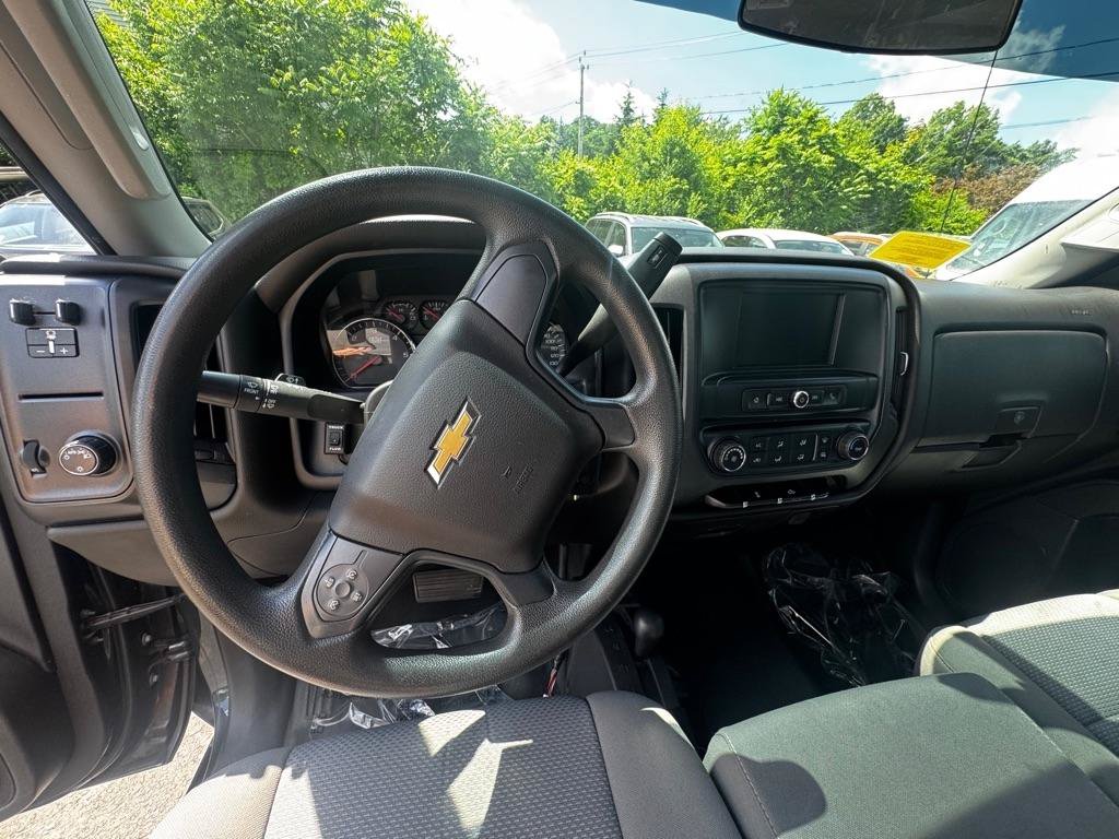 Used 2018 Chevrolet Silverado 2500 W/T w/ WT Convenience Package AWD/4WD image 15