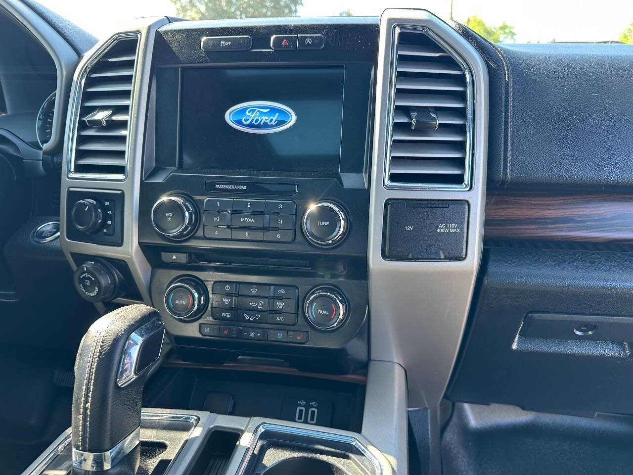 Used 2016 Ford F150 Lariat AWD/4WD image 3