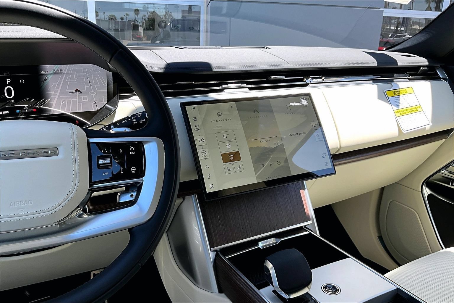 New 2026 Land Rover Range Rover SE AWD/4WD image 7