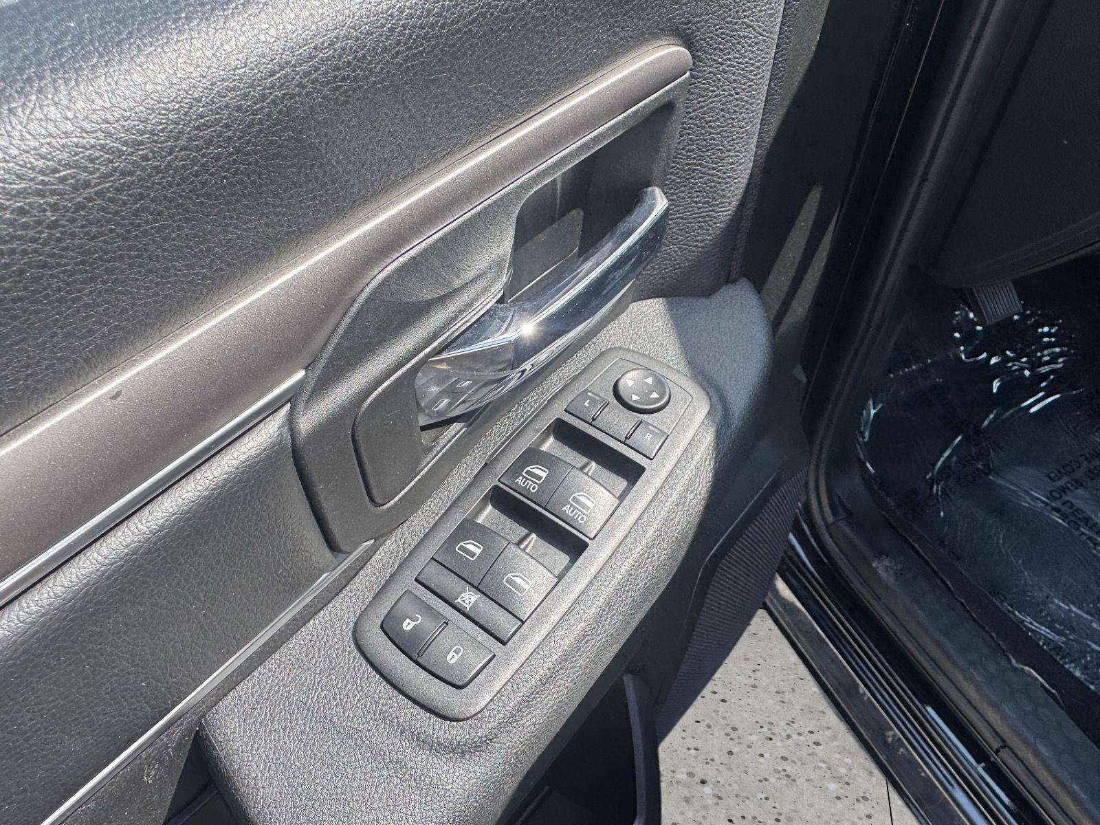 Used 2024 RAM 1500 Warlock RWD image 26