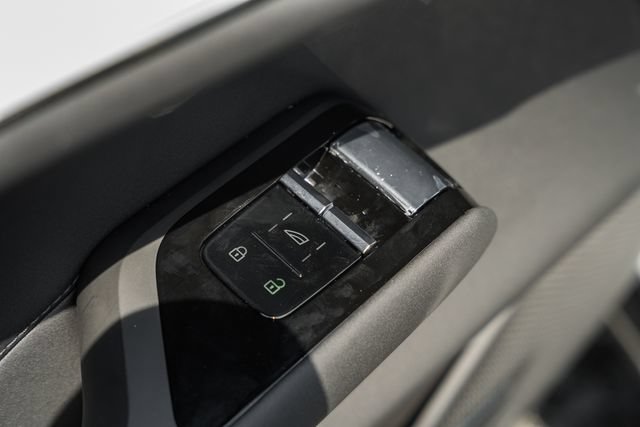 New 2026 Volvo EX90 Ultra AWD/4WD image 36