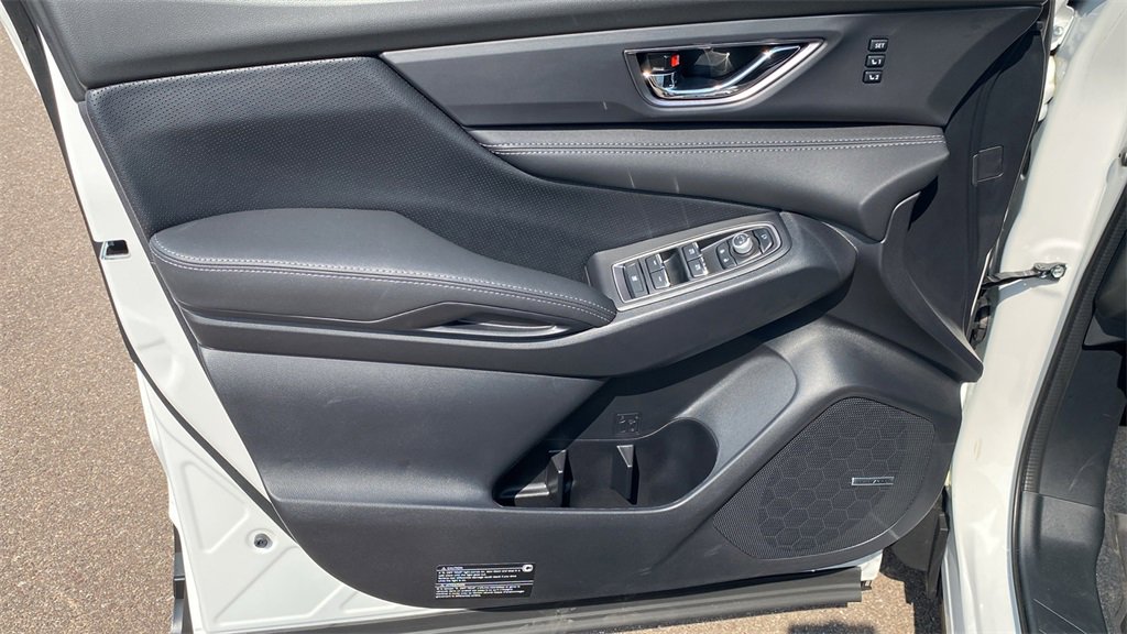 New 2025 Subaru Ascent Limited image 17