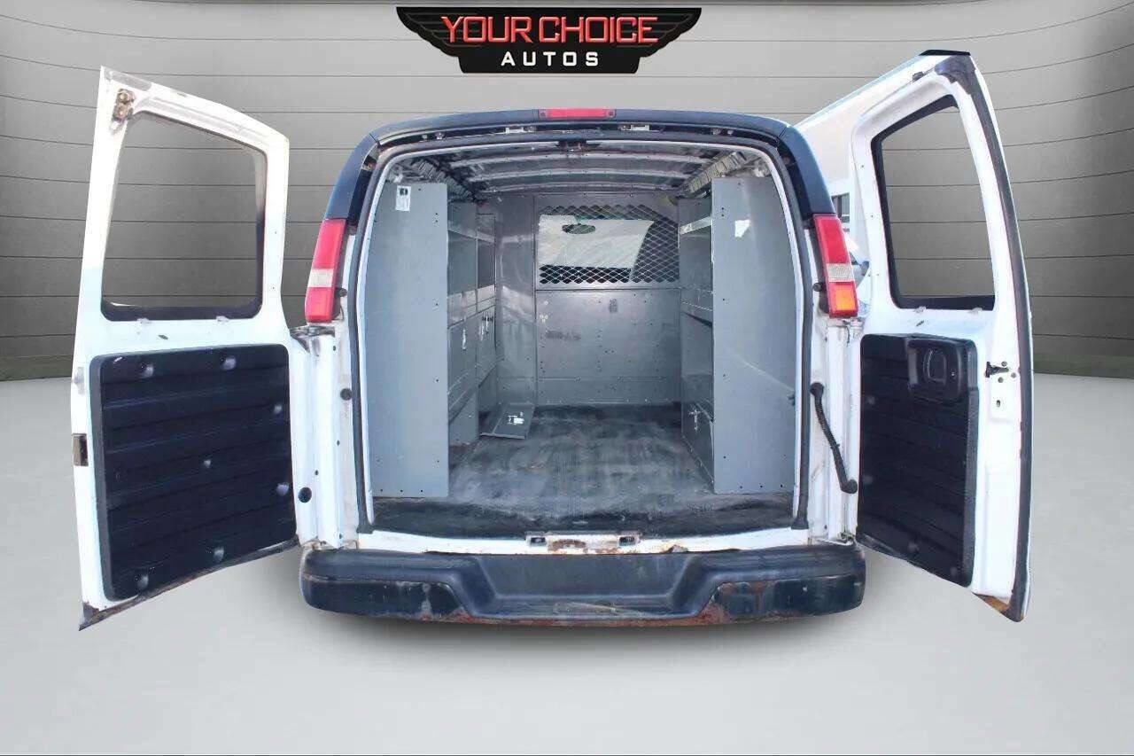 Used 2012 Chevrolet Express 1500 AWD image 19