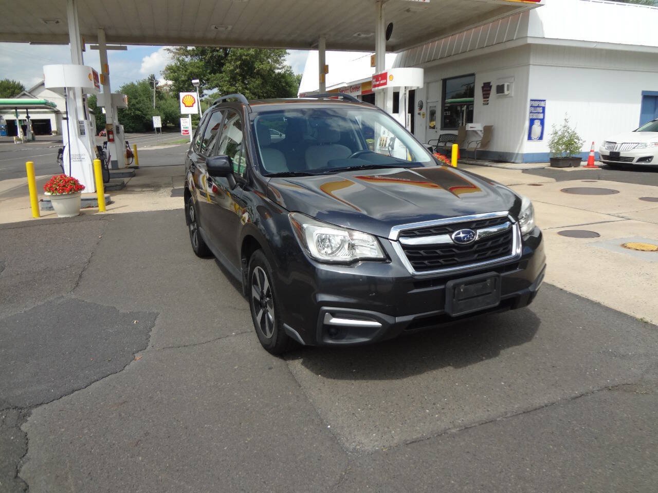 Used 2017 Subaru Forester 2.5i Premium w/ All-Weather Package AWD/4WD image 6