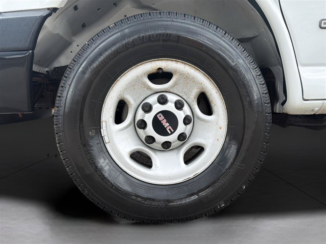 Used 2006 GMC Savana 2500 RWD image 25