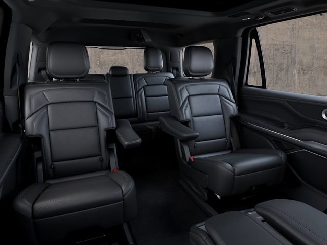 New 2027 Lincoln Navigator Reserve w/ Jet Appearance Package AWD/4WD image 13