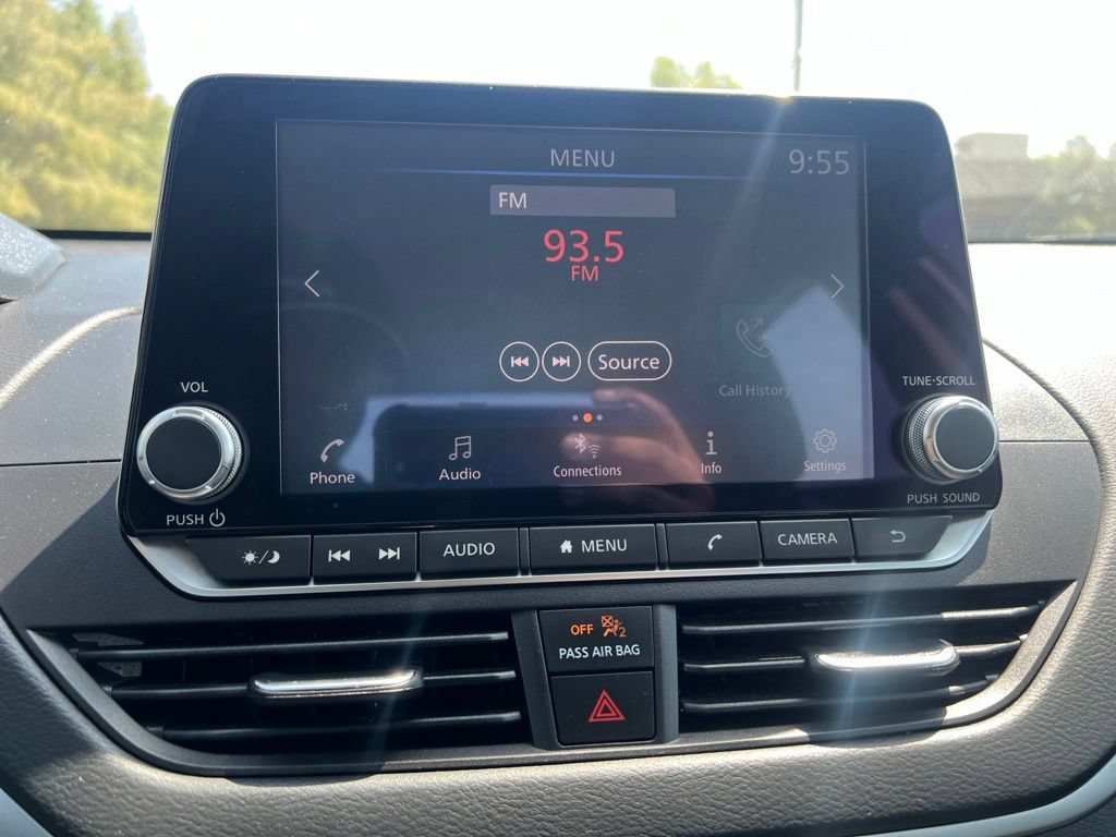 Used 2022 Nissan Altima 2.5 SV FWD image 4