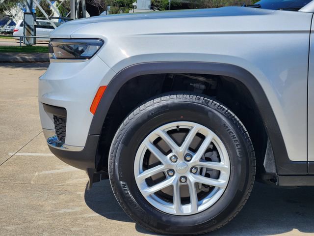 Used 2024 Jeep Grand Cherokee L Laredo RWD image 5