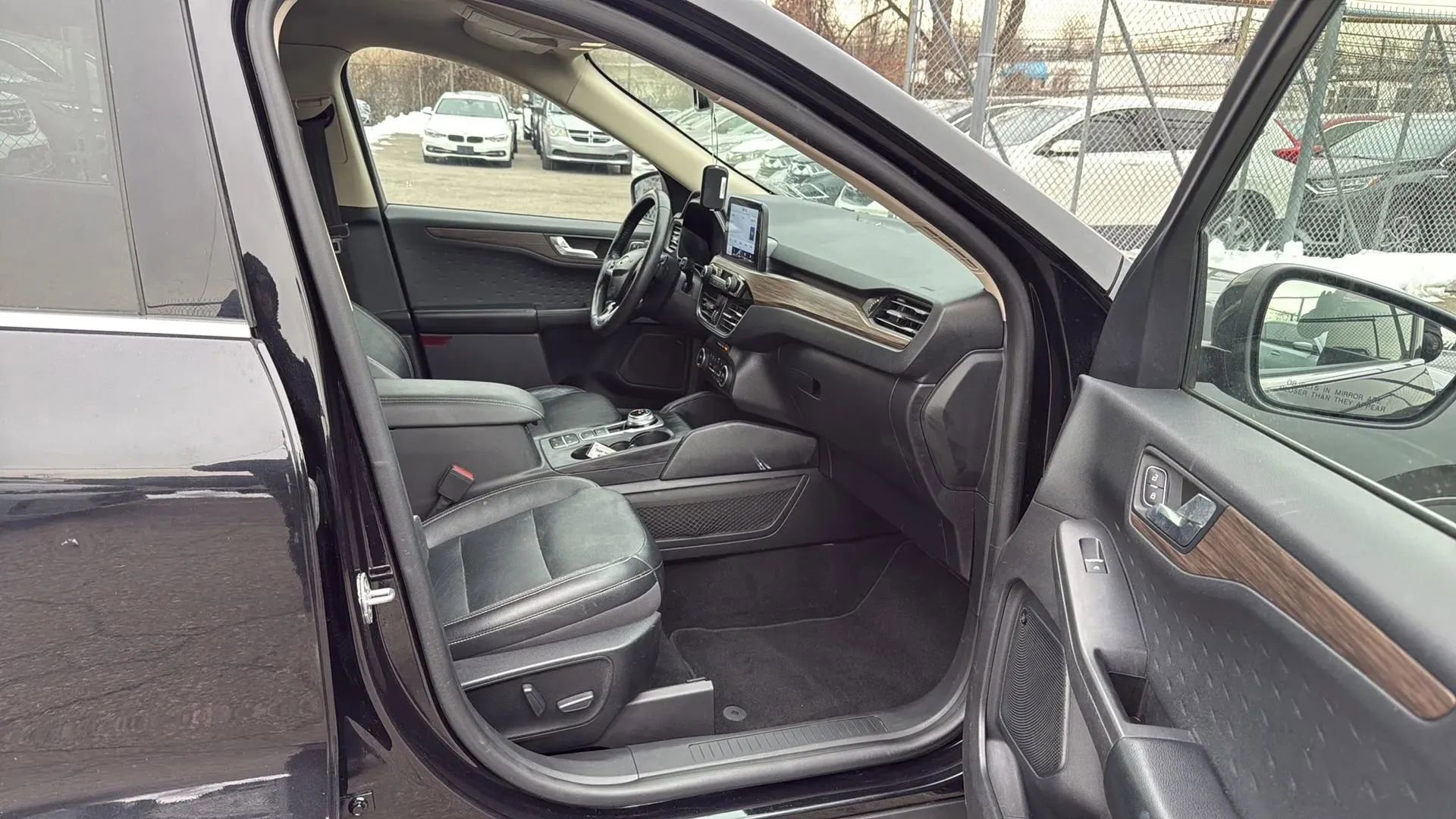 Used 2020 Ford Escape Titanium image 25