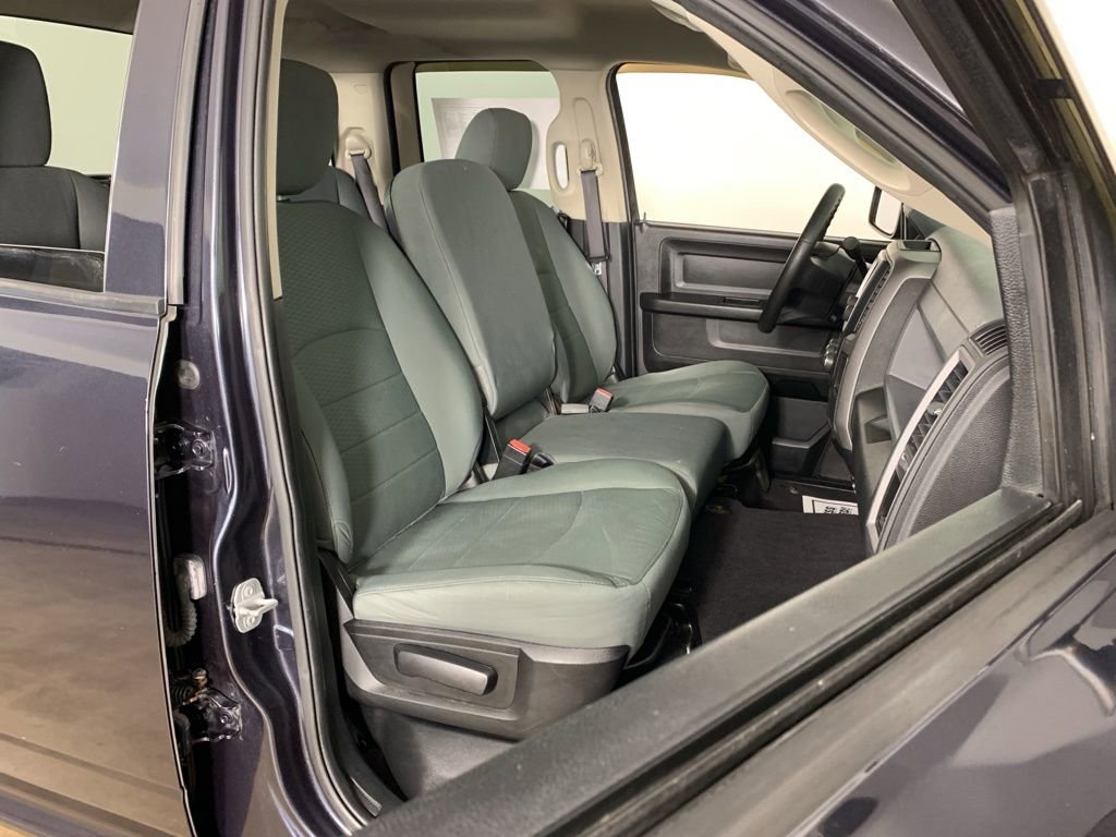 Used 2014 RAM 1500 Express image 32