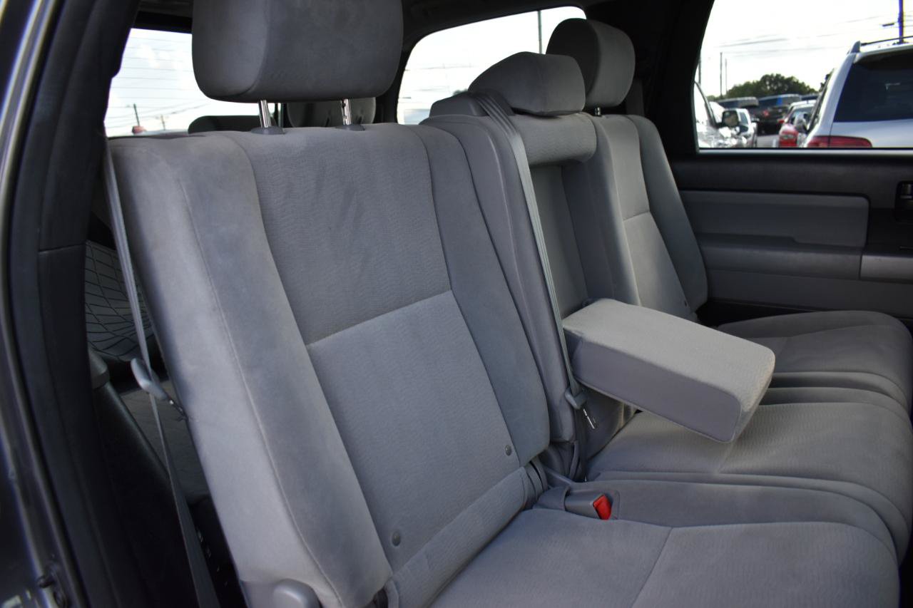 Used 2013 Toyota Sequoia SR5 AWD/4WD image 30