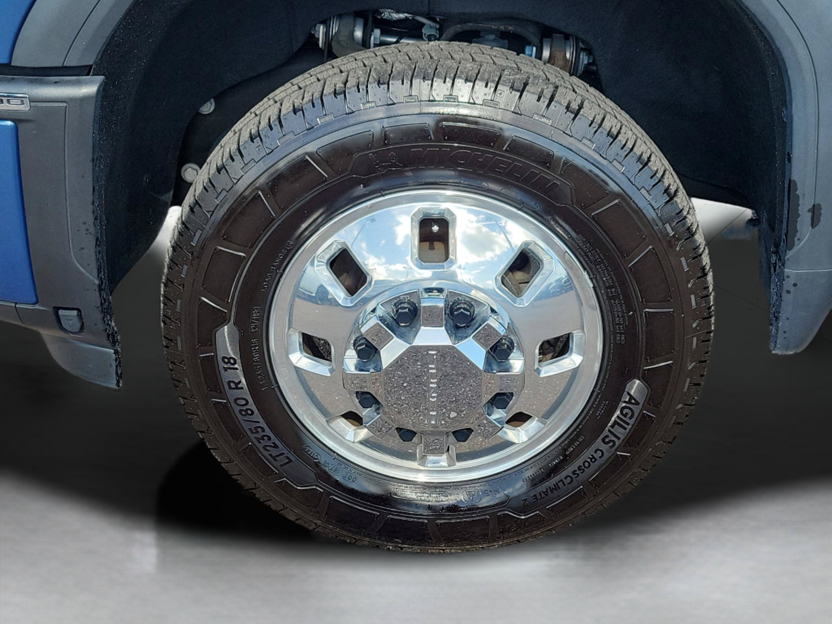 Used 2024 GMC Sierra 3500 Denali AWD/4WD image 29