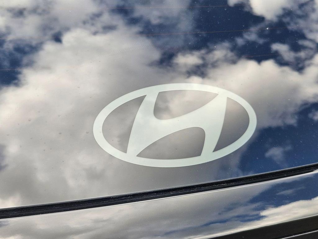Certified 2025 Hyundai Tucson Blue AWD/4WD image 26