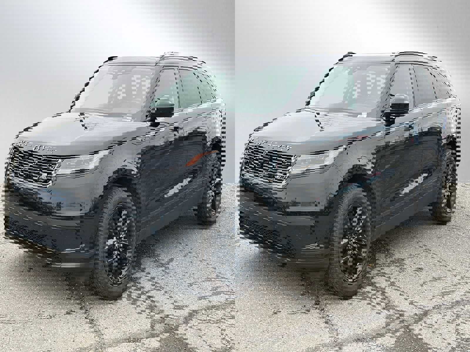 Used 2024 Land Rover Range Rover Velar S image 3