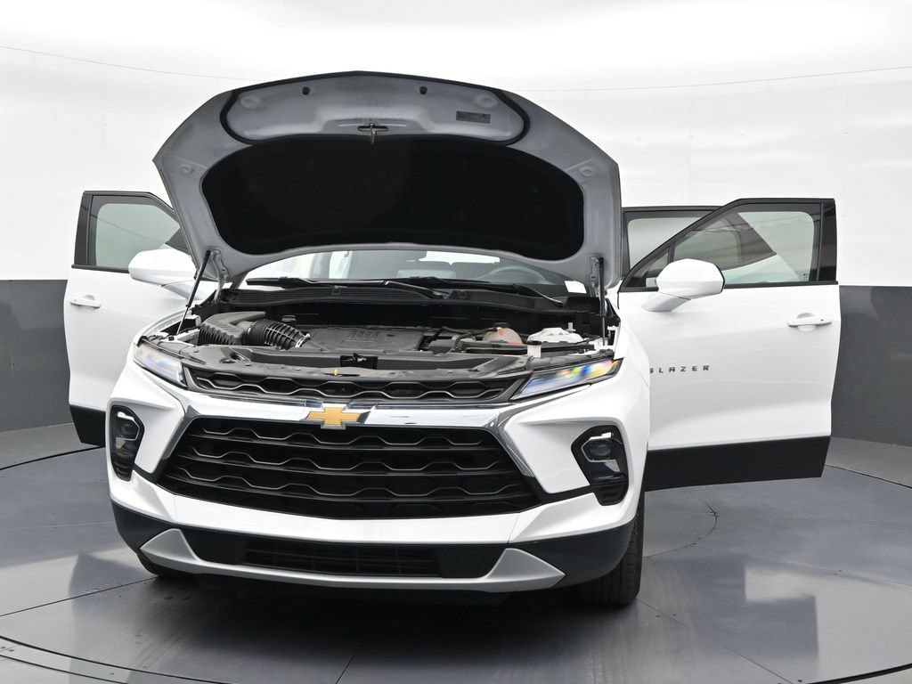 Used 2023 Chevrolet Blazer LT FWD image 33